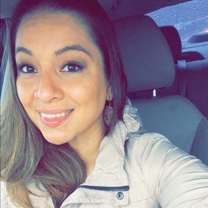 Meet your Posher, Charlye